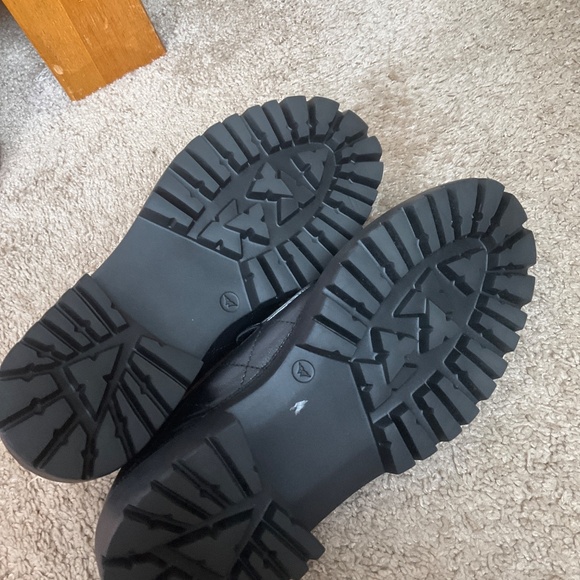 AGL Women's Mary Soft Quilted Loafers - Picture 6 of 7